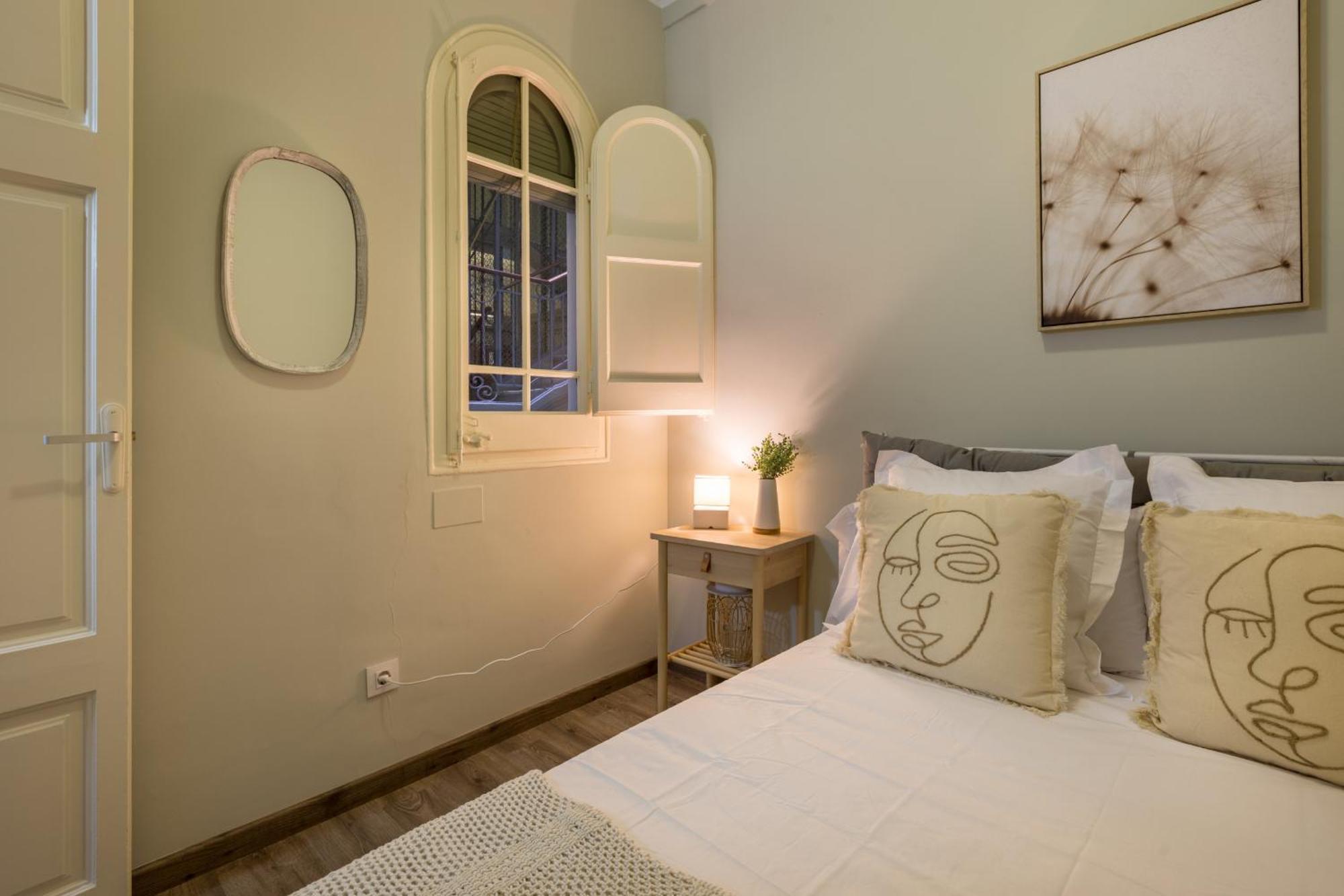 13par1004 - Fabulous In The Heart Of Apartment